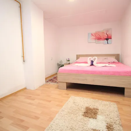 Apartment Stari Grad *